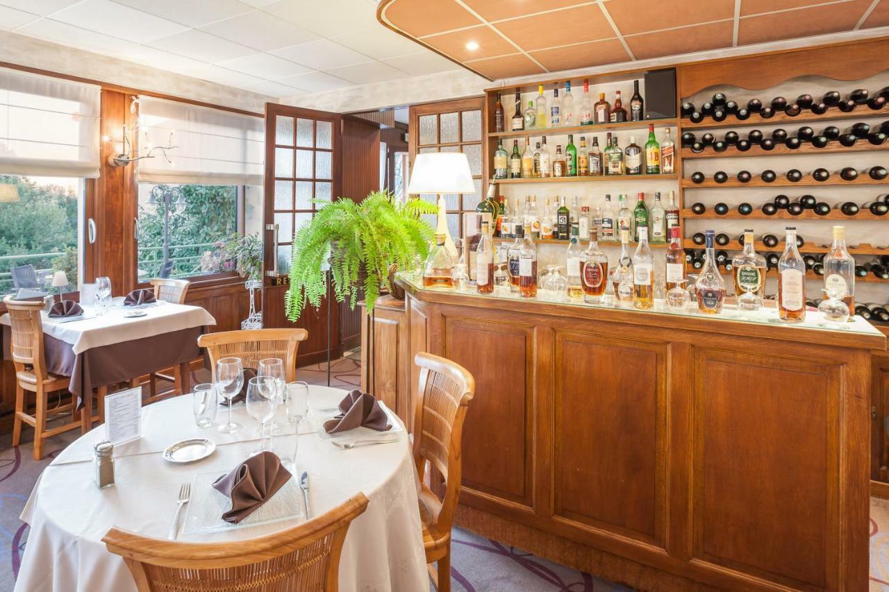 Hotel Restaurant Beau-Rivage Mansle-les-Fontaines Exterior photo